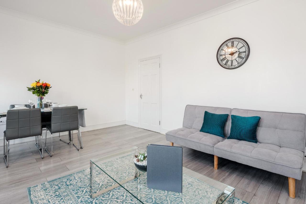 Business & Leisure 2 Bedroom & Parking By Damask Homes Илфорд Экстерьер фото